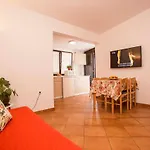 Apartments Romano Daire *