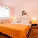 Daire Apartments Romano