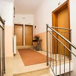 Daire Apartments Romano *