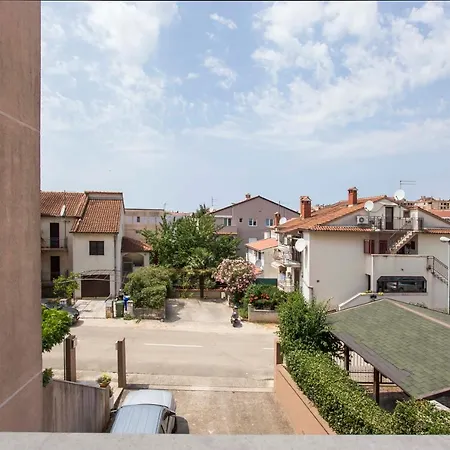 Apartments Romano *