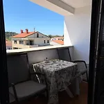 Apartments Romano *