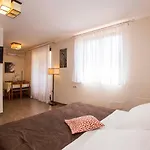 Apartments Romano