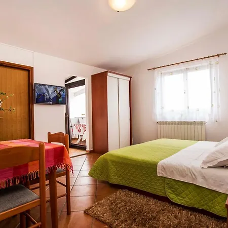 Apartment Apartments Romano *
