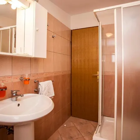Apartment Apartments Romano *