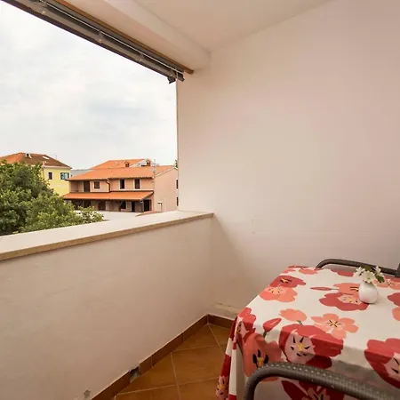 Apartments Romano *