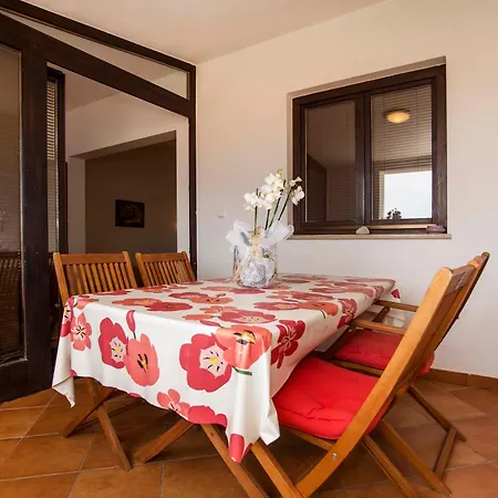 Apartment Apartments Romano *