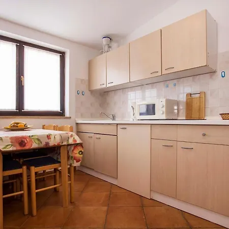 Apartments Romano *