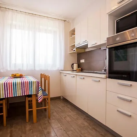 Apartment Apartments Romano *