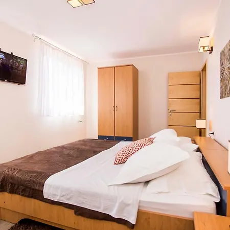 Apartments Romano