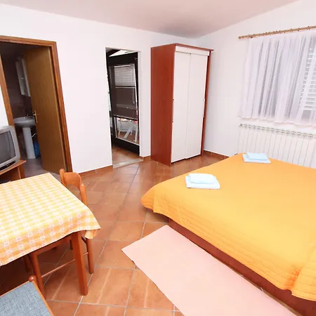 Apartments Romano Daire *